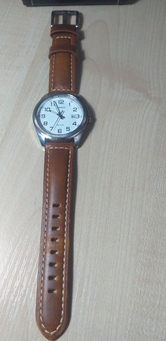 Ручные Швейцарские часы