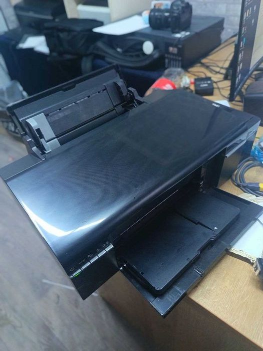 Printer Epson L805 sotiladi