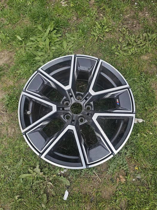 Vând o janta pentru BMW
