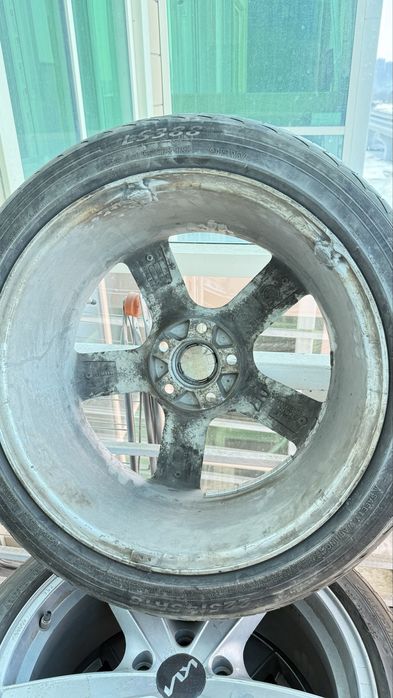 Продам шины с дисками летние Размер 225/45/R18