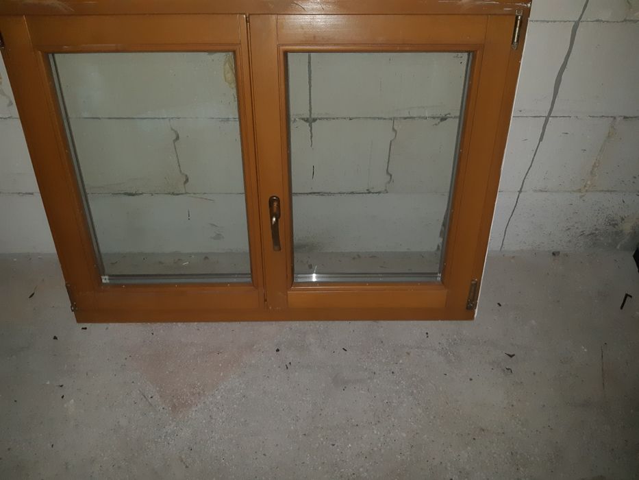 Ferestre si usi lemn stratificat