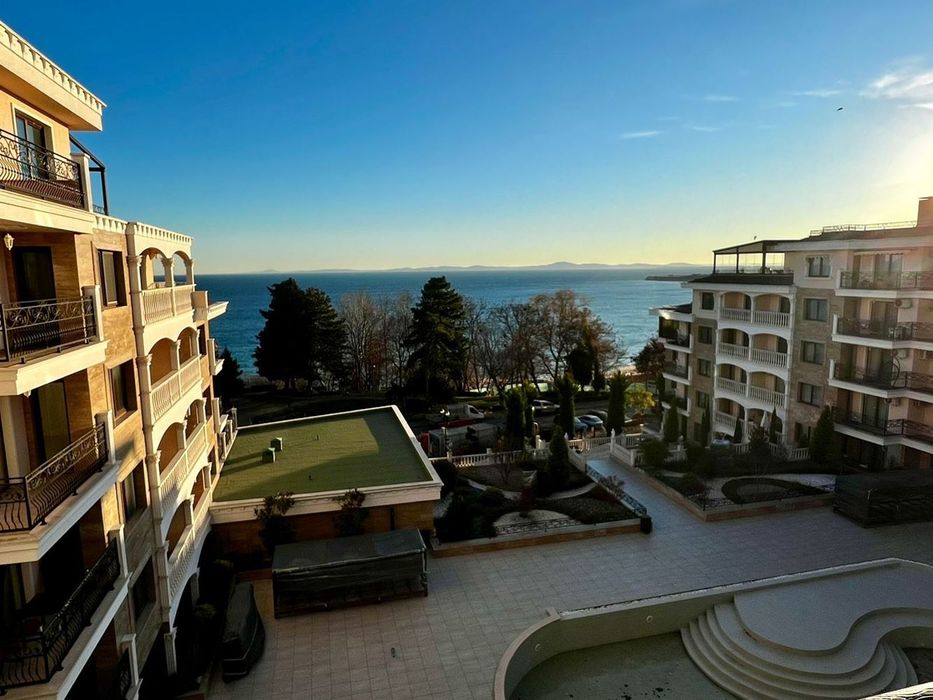 Продава се Тристаен апартамент в Несебър - 114 кв.м за 2325 €/кв.м - Снимка #5