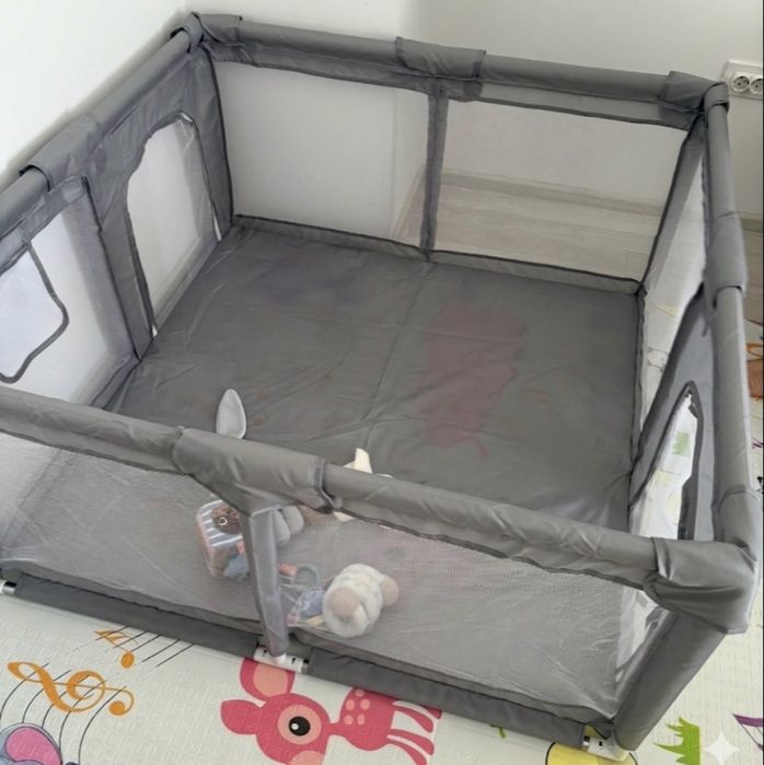 Țarc bebe 1.20x1.20m și saltea moale