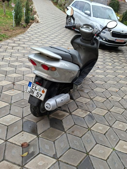 Scuter Yamaha Majesty 125 2004