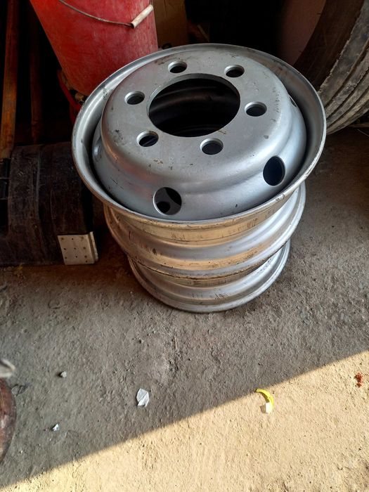 Диск колеса  автомобильный