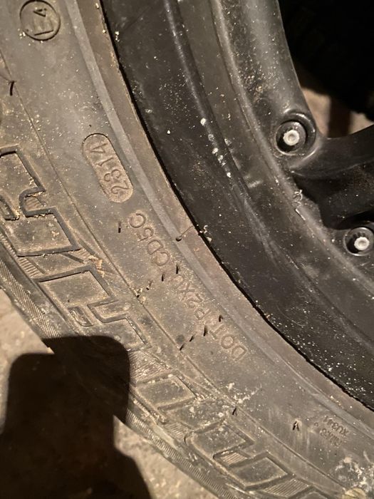 Гуми за МЛ Мерцедес 255/55R18