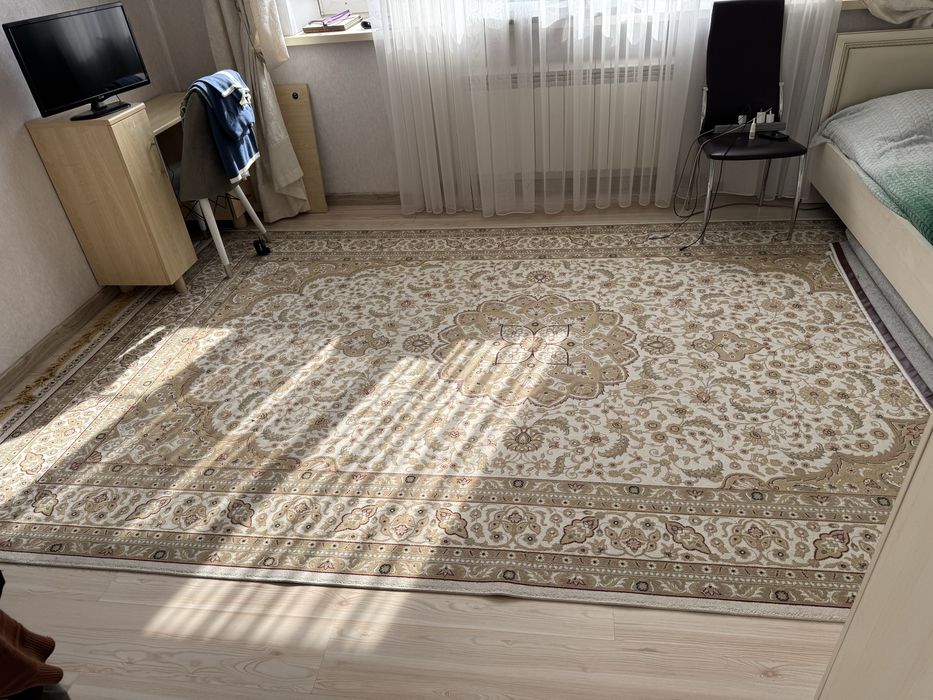 Ковры б/у разных размеров (5/2, 4/3, 4/2.5)