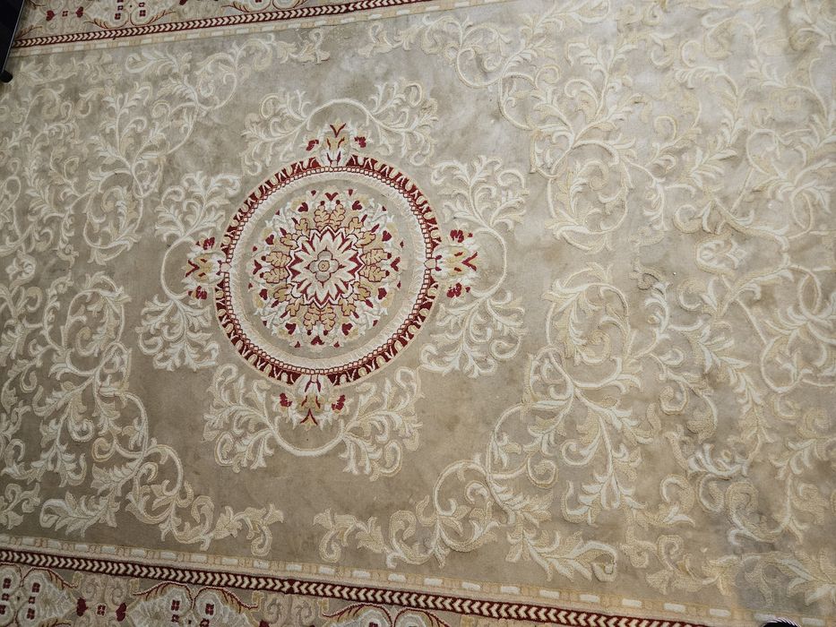 Прдам ковер , натуралный шерсть