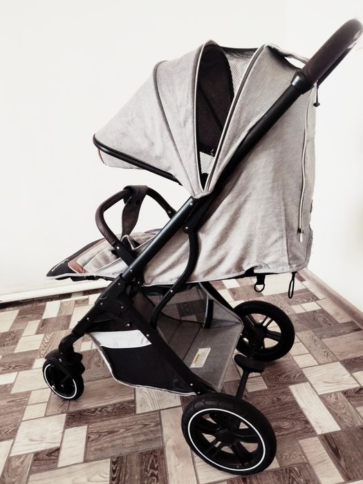 Коляска хорошем состоянии