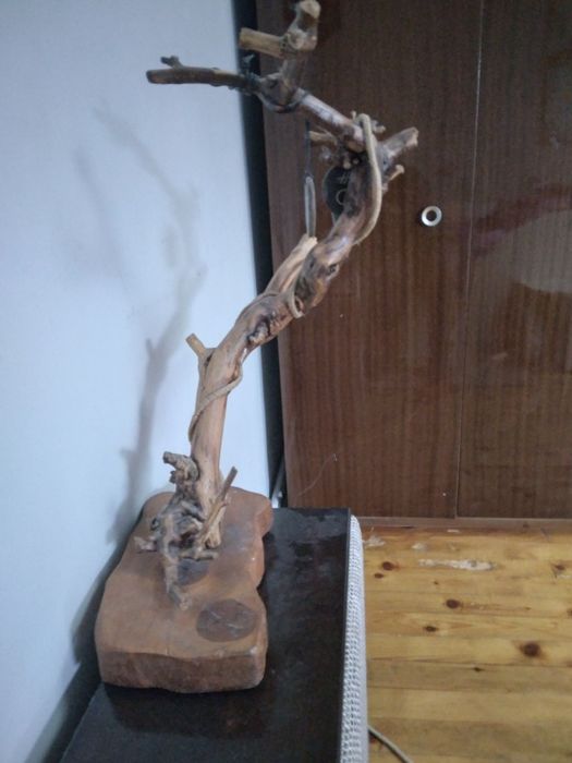 Изработка на лампи, полилеи от лозови пръчки