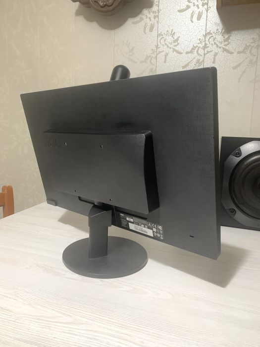 PC i7 2600 6gb 1gb 128ssd + 17 monitor