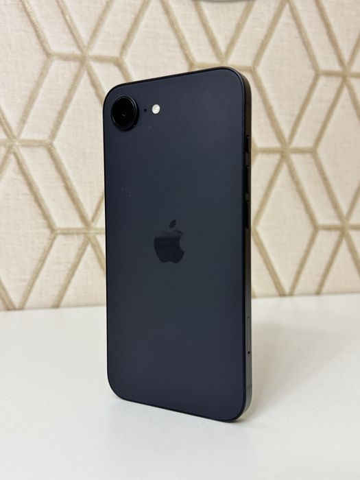 Iphone 16e 128gb. можно обмен