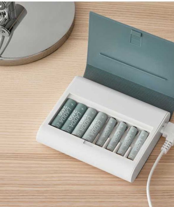 Încărcător Lithium AA si AAA