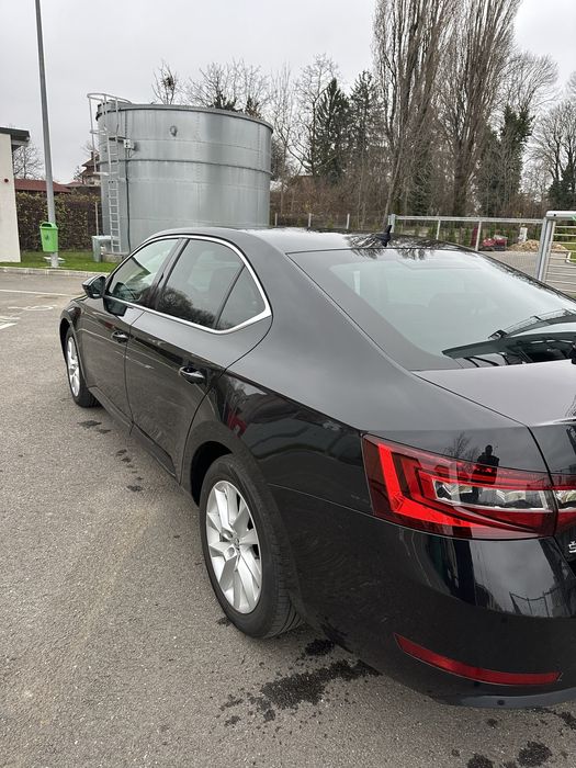 Skoda Superb 2018  / 10200€