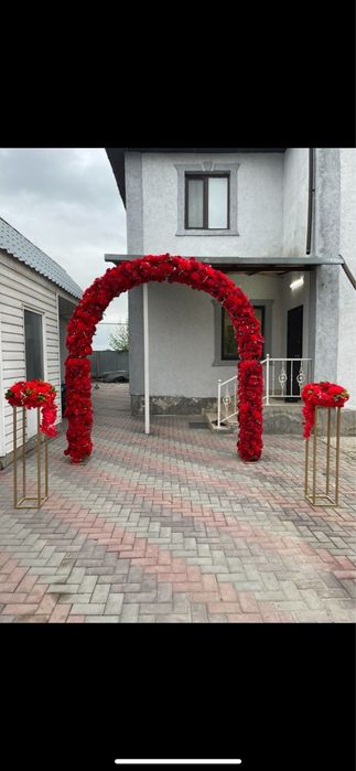 Продам Арку и стойки