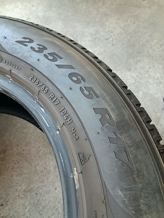 4 anvelope iarnă 235 65 r17 Pirelli