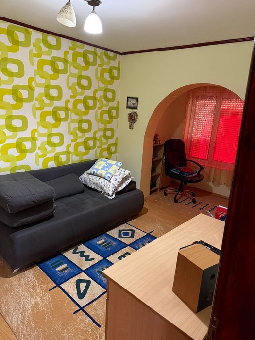 Proprietar Apartament 3 camere Rovine