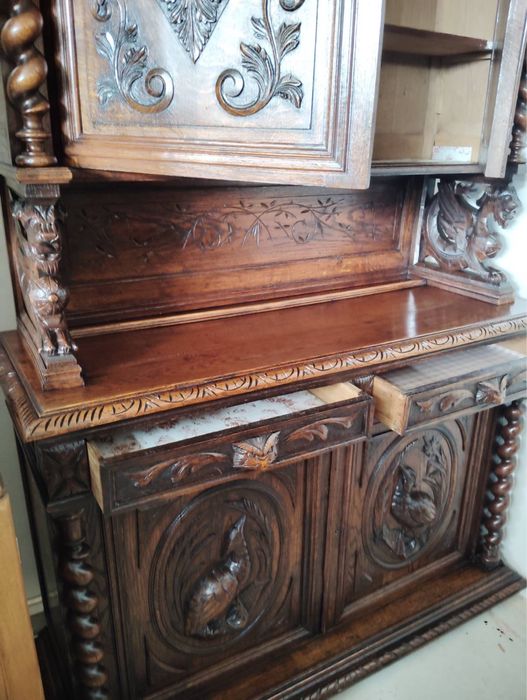 Неоренесансов бюфет