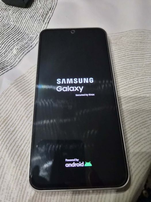 Продавам Galaxy A54 5G
