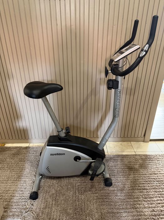 Велоергометър Swelldom – запазен, тих, идеален за вкъщи