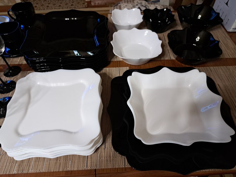 Продам посуду, использовали один раз.