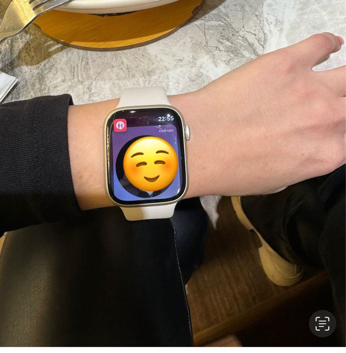 Apple watch 8 series