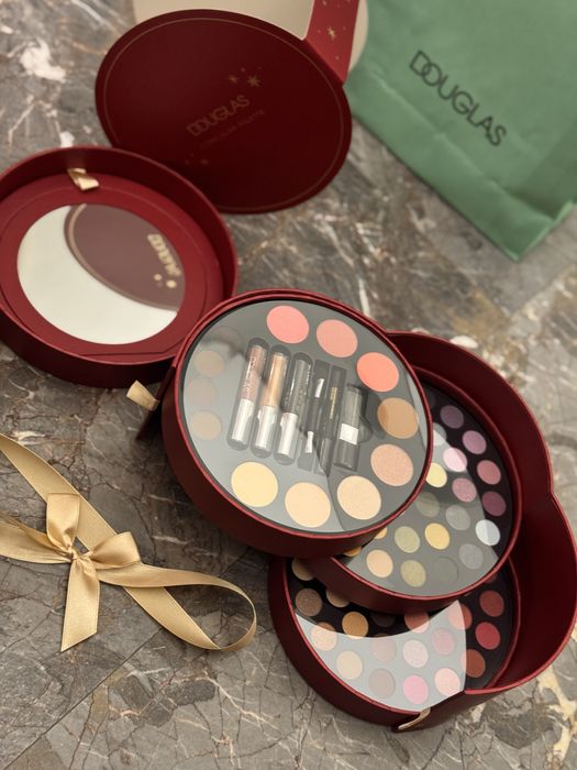 Палитра Douglas 2025