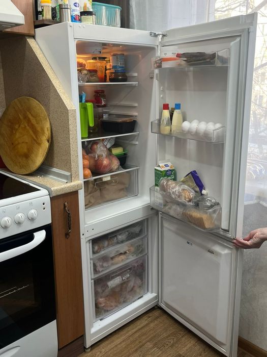 Продаём холодильник