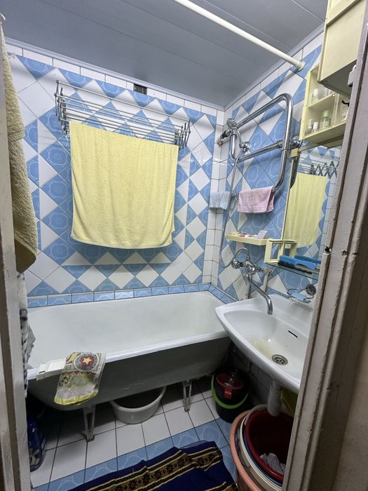 Продаётся 2х Комнатная Квартира на Карасу-2.Ипотека Возможна.