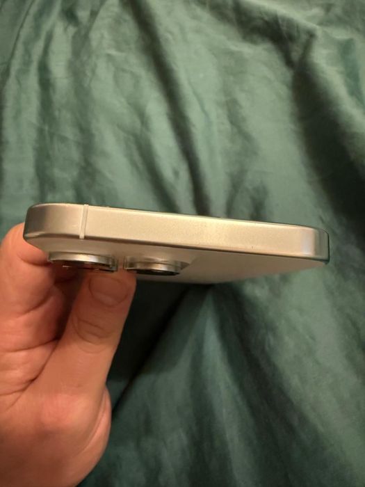 Продам iphone 16 pro max 256 gb