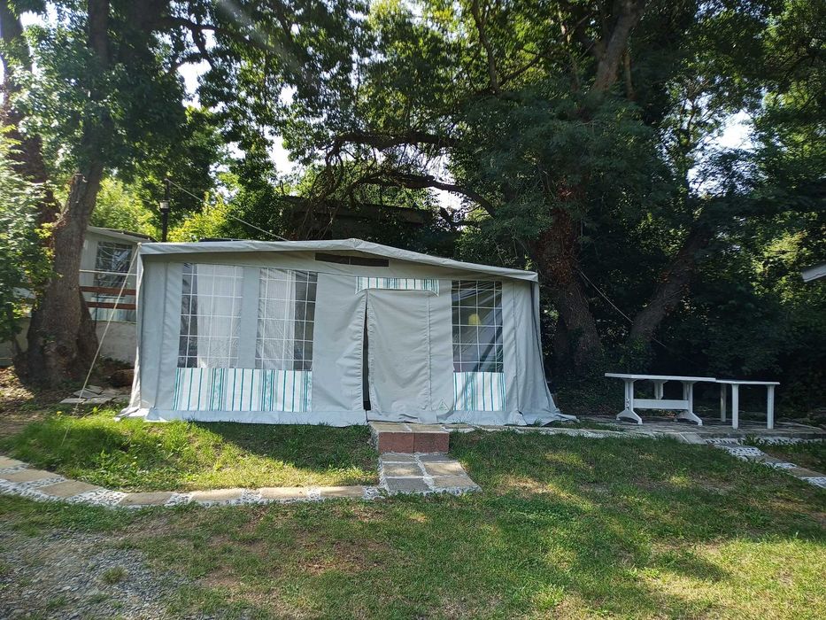 на  Каравана в КЪМПИНГ НЕСТИНАРКА, Царево, под наем