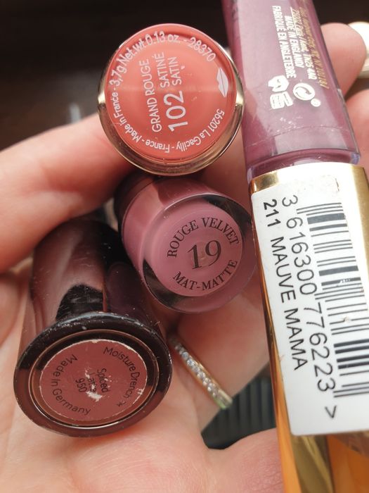 Nars fonde ten ruj Franta