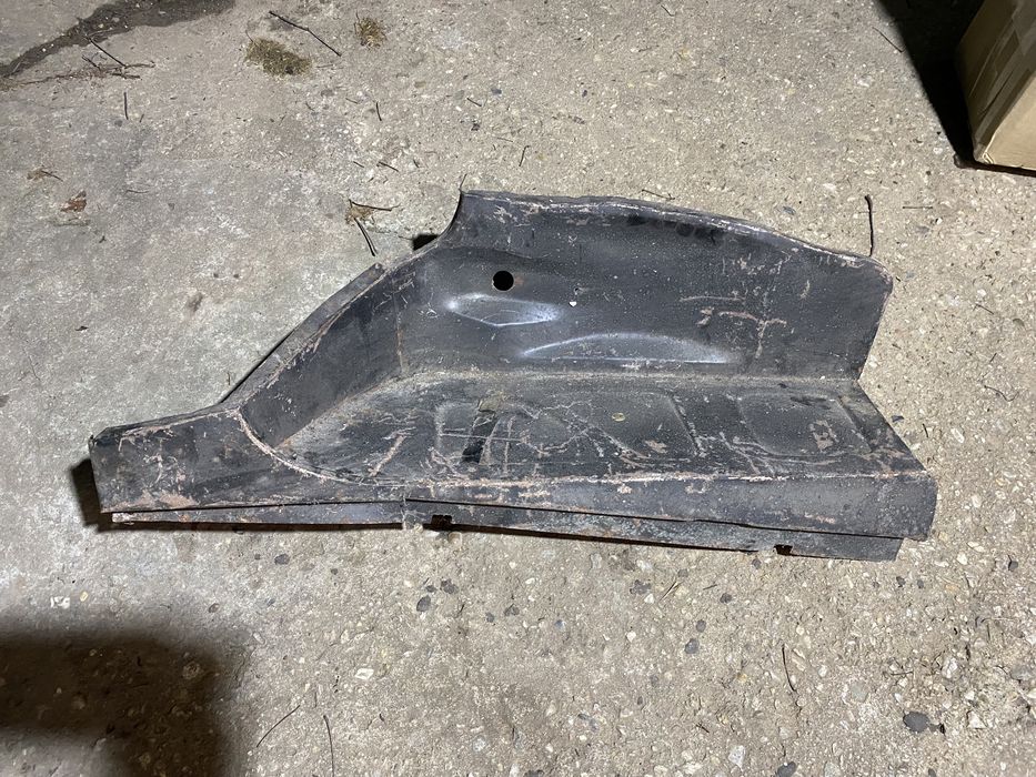 Oala Lada roata rotii de rezerva Dacia 1300 1310 break