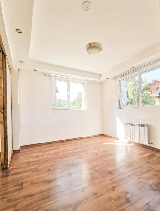 Дава се под наем Етаж от къща в София, Симеоново - 65 кв.м за 613 € - Снимка #1