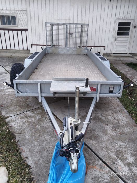 De vanzare trailer utilaje3.500 kg in stare  foarte  buna.