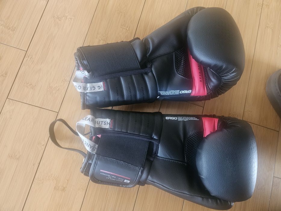 Боксови ръкавици  12/14