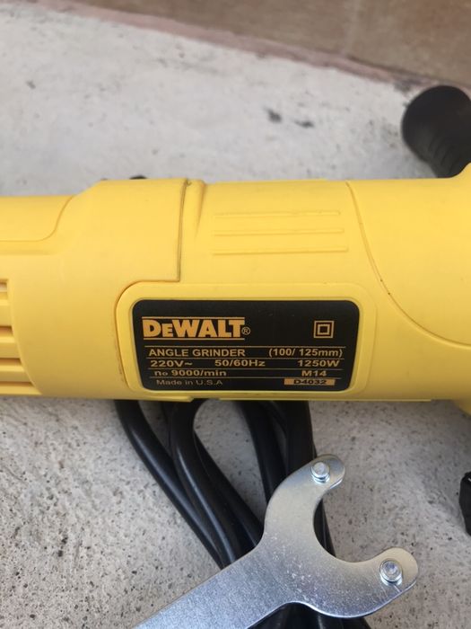 Флекс ъглошлайф Dewalt 125мм 1250W шлайф ДеВалт ракета de walt D4032