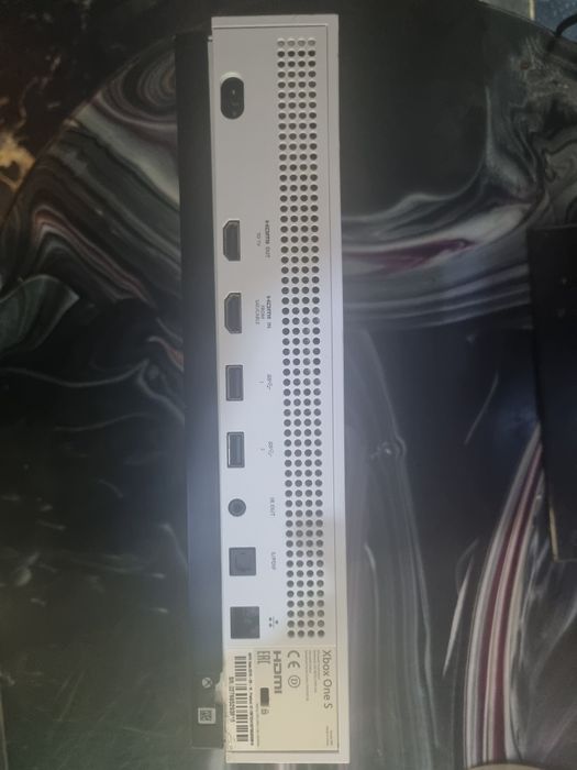 Vand Xbox one S 1tb