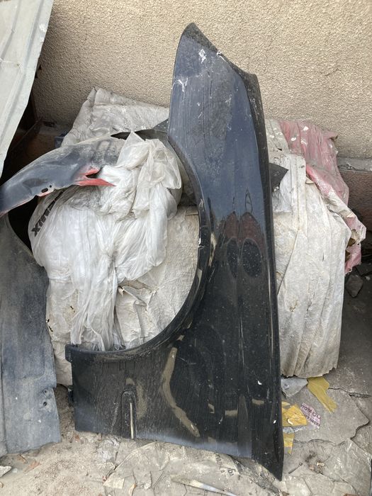 Mercedes w211 капот.