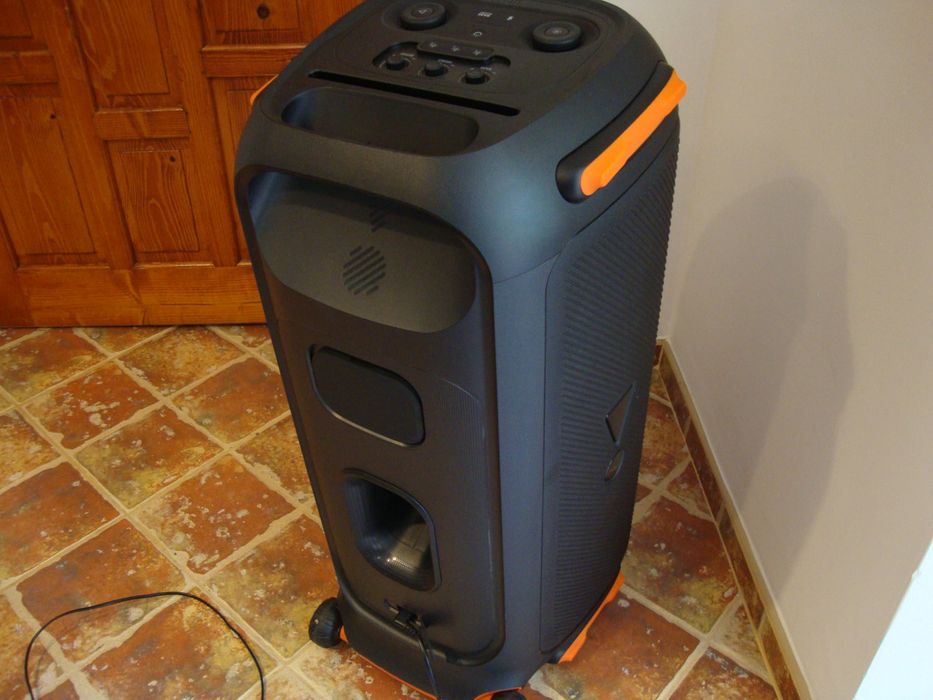 Jbl partybox 710