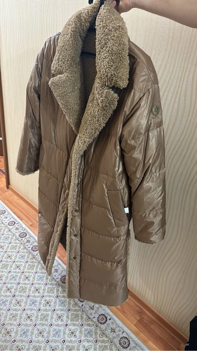 Продам пуховик Michael cors