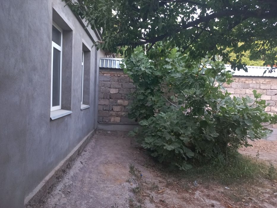 Продаётся половина дома