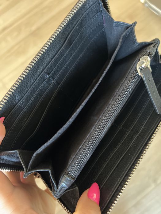 Портфейл Replay