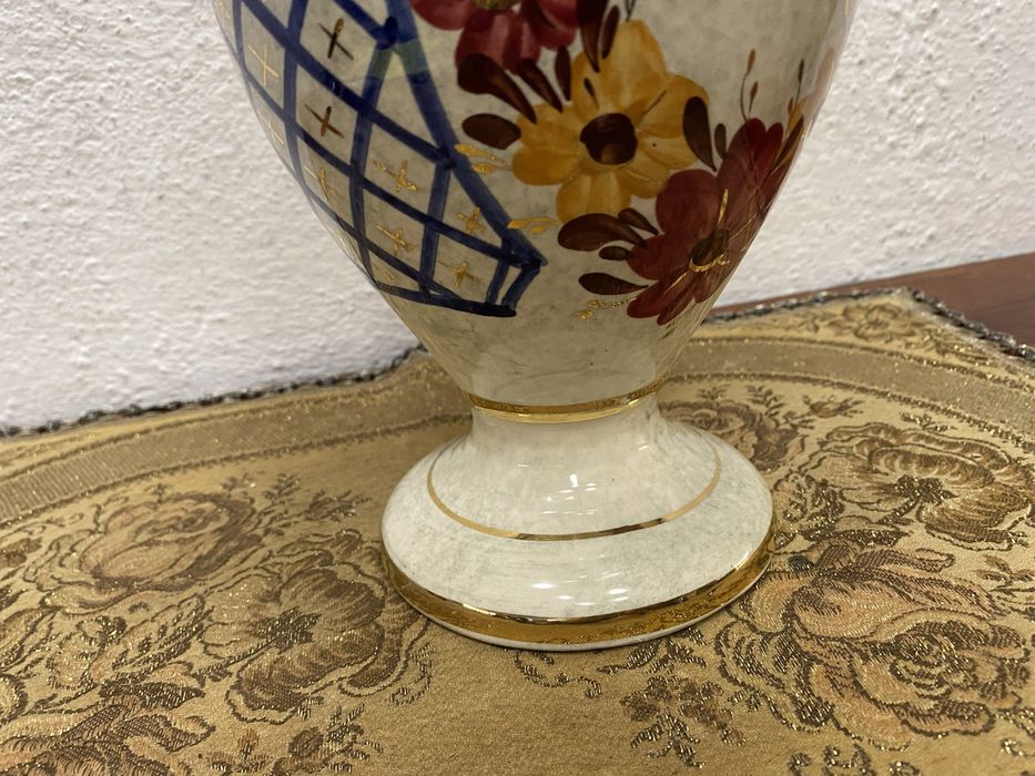 Голяма италианска кана от порцелан -ваза