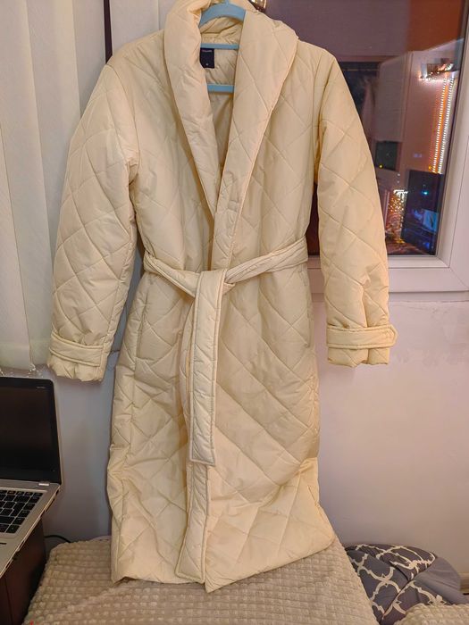 Продавам дамско шушляково дълго палто