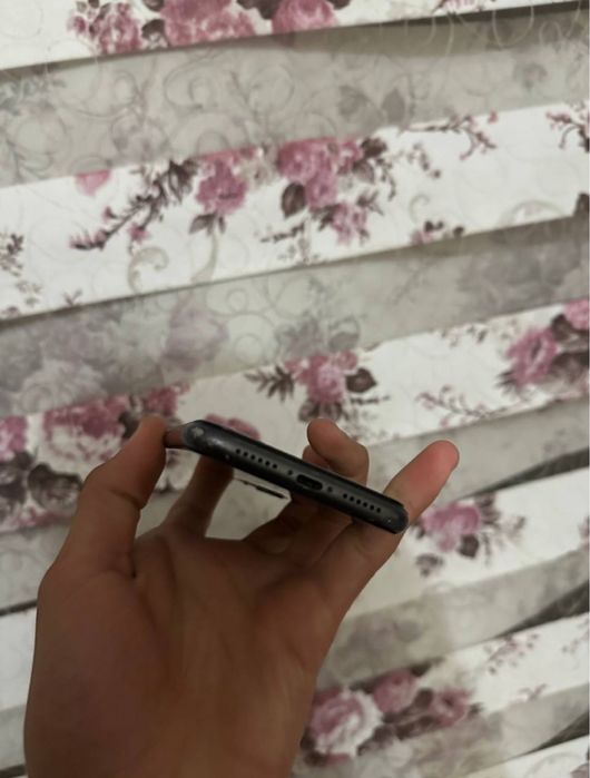 iPhone 11 64Gb 77% bez dok