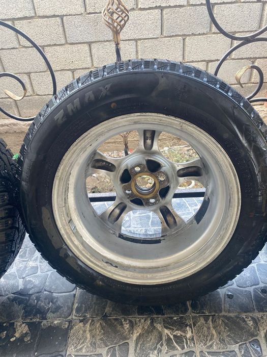 Продам шины 185/65/R15