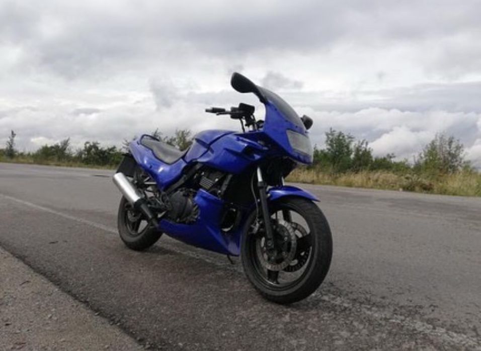 Продам Kawasaki Gpz 500 D