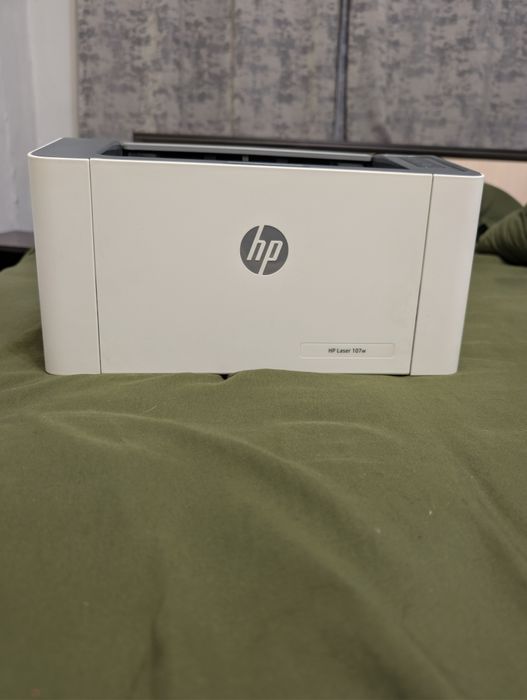 Продам принтер HP 107w