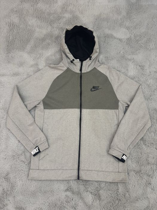 Мъжко горнище NIKE . Размер М